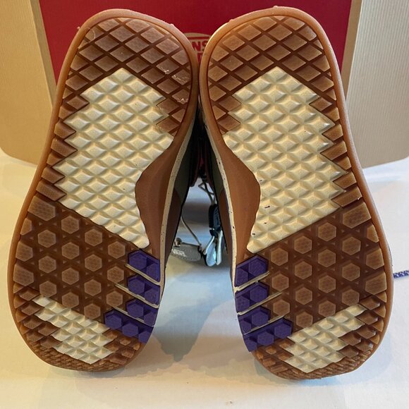 Never Worn Vans Ferra - Hana Beaman's Pro Model Snowboard Boots | Women's Size 8 - Picture 4 of 11